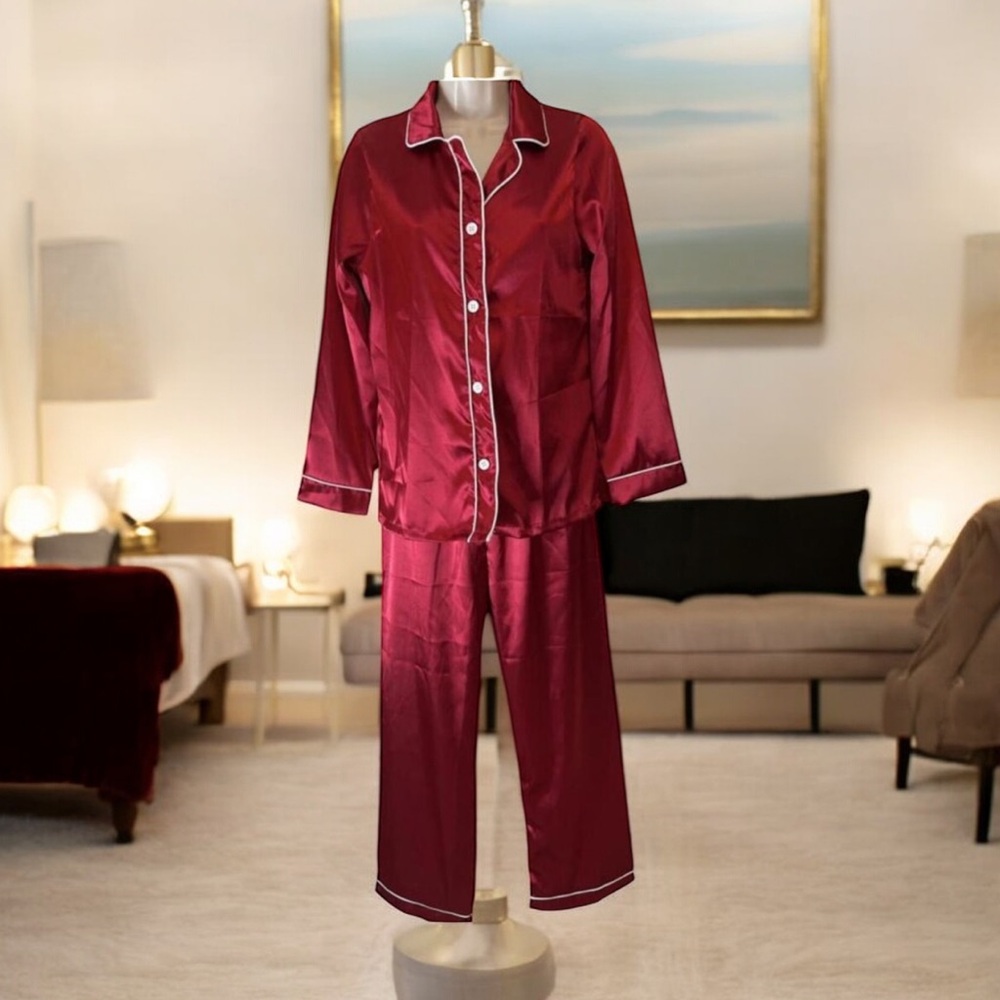 NWOT Red Silky Pajama Set Sz S no size tag